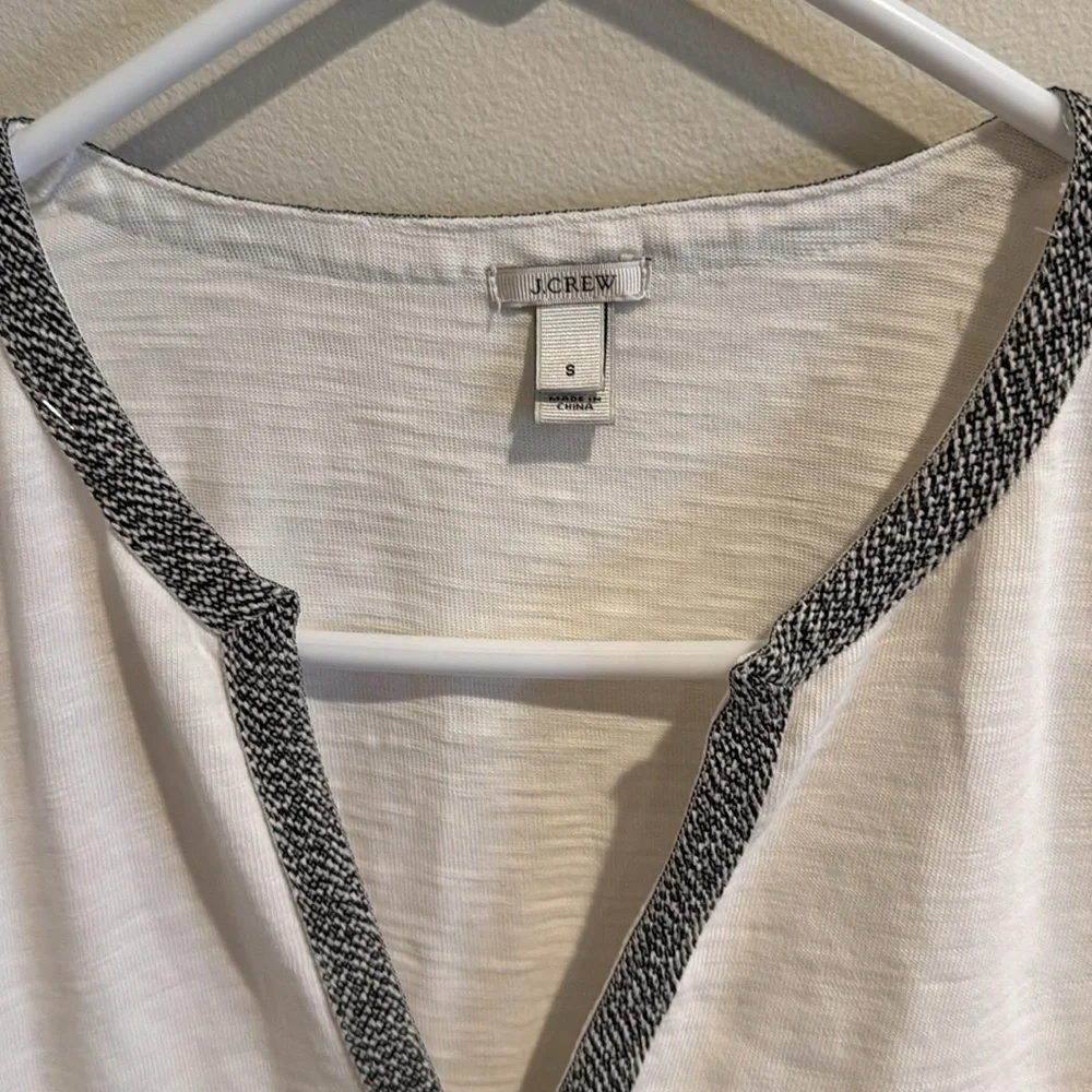 J‎ crew small white tunic